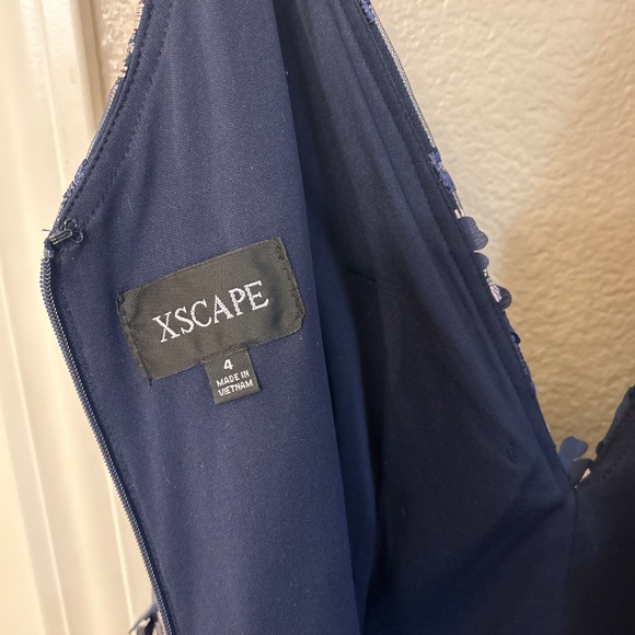 Xscape Navy and Blush floral gown - Picture 8 of 8